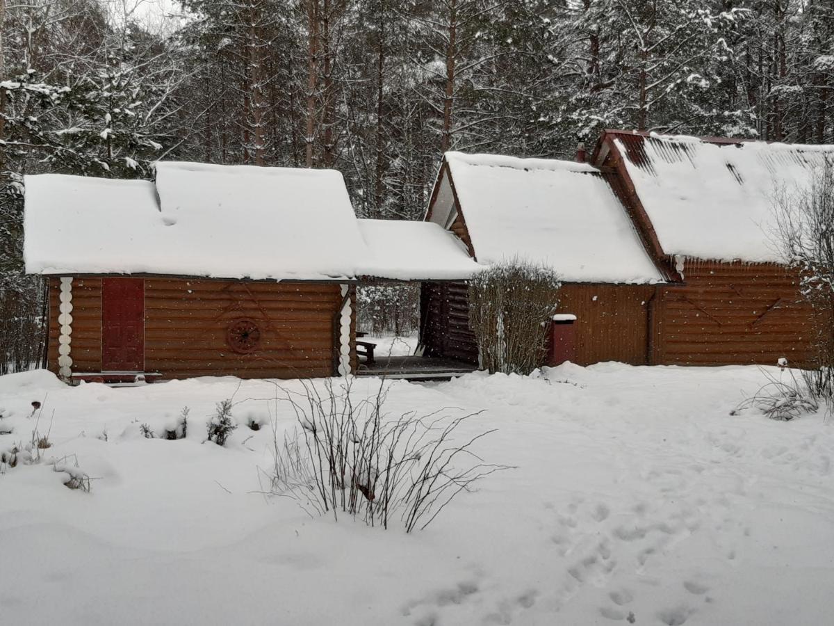 Naroch Guest House Extérieur photo