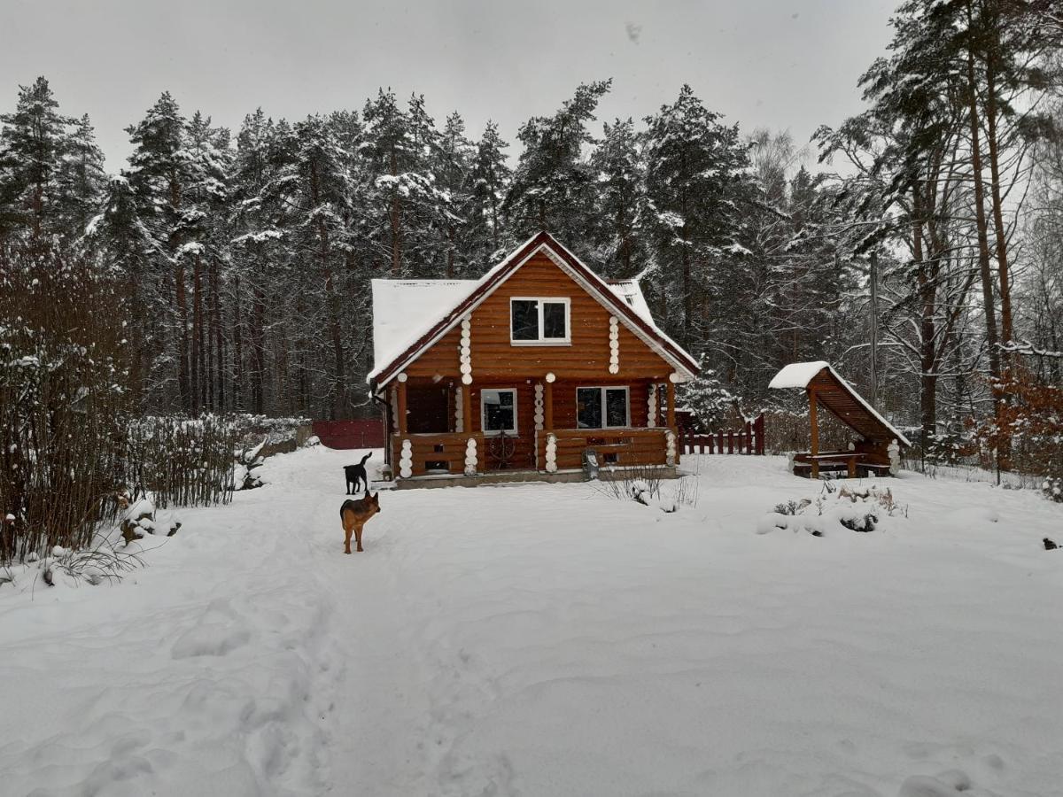 Naroch Guest House Extérieur photo